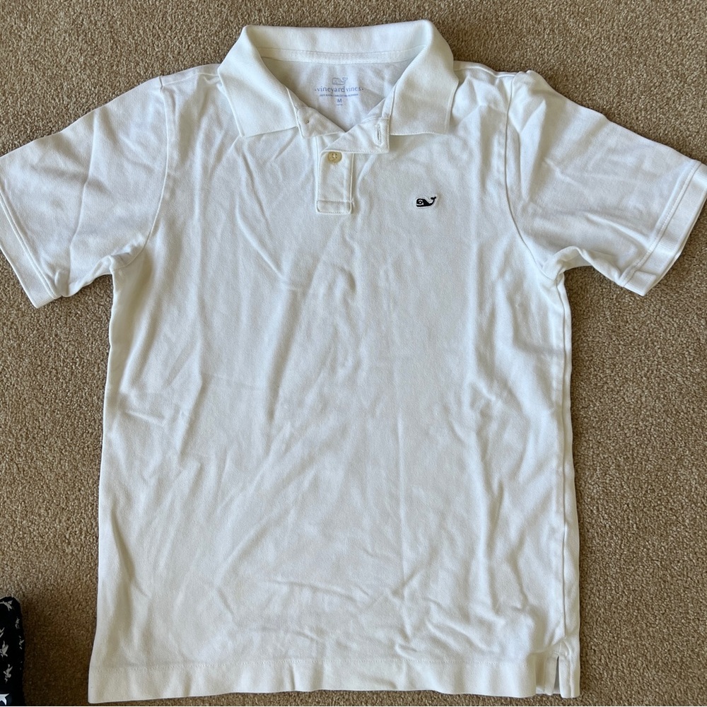 Vineyard vines boys size medium (12-14) white polo tee. Like new. Worn once.